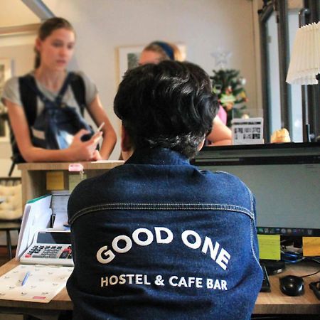 Good One Poshtel & Cafe Bar Vandrerhjem Bangkok Eksteriør bilde