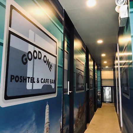 Good One Poshtel & Cafe Bar Vandrerhjem Bangkok Eksteriør bilde
