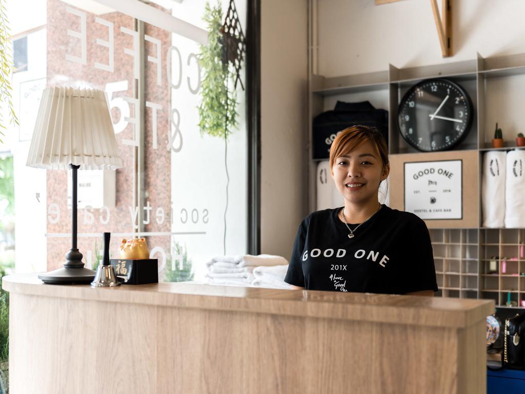 Good One Poshtel & Cafe Bar Vandrerhjem Bangkok Eksteriør bilde