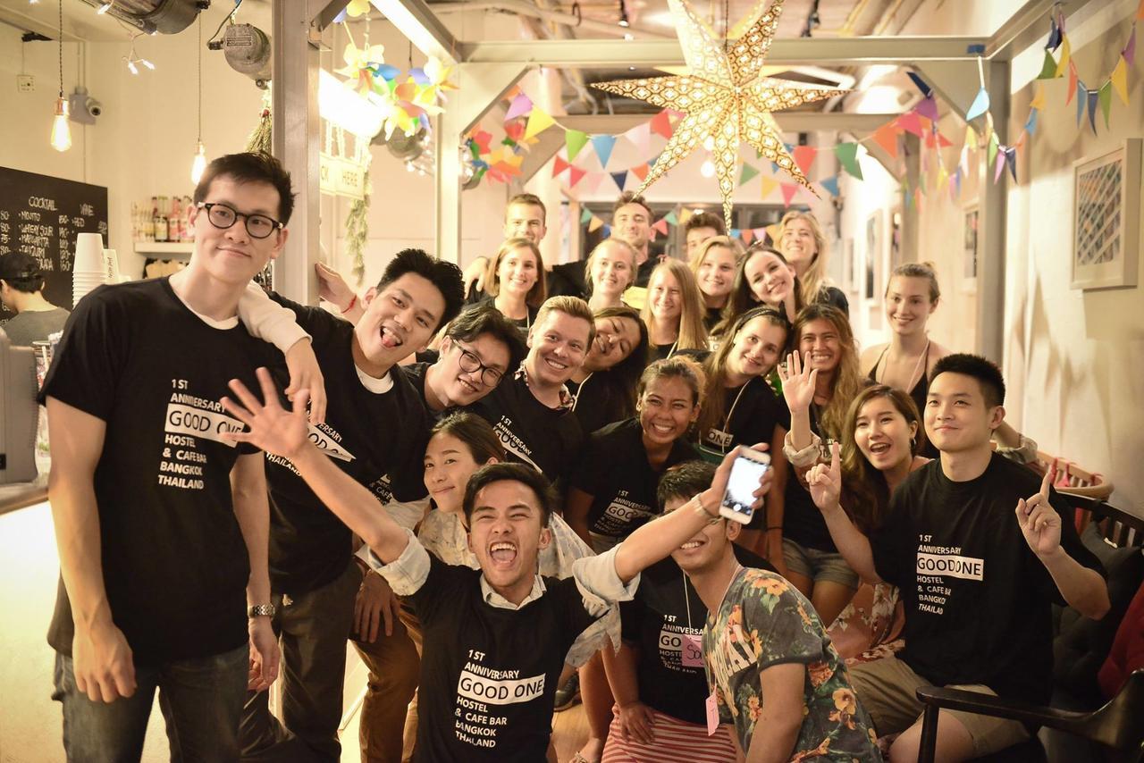 Good One Poshtel & Cafe Bar Vandrerhjem Bangkok Eksteriør bilde
