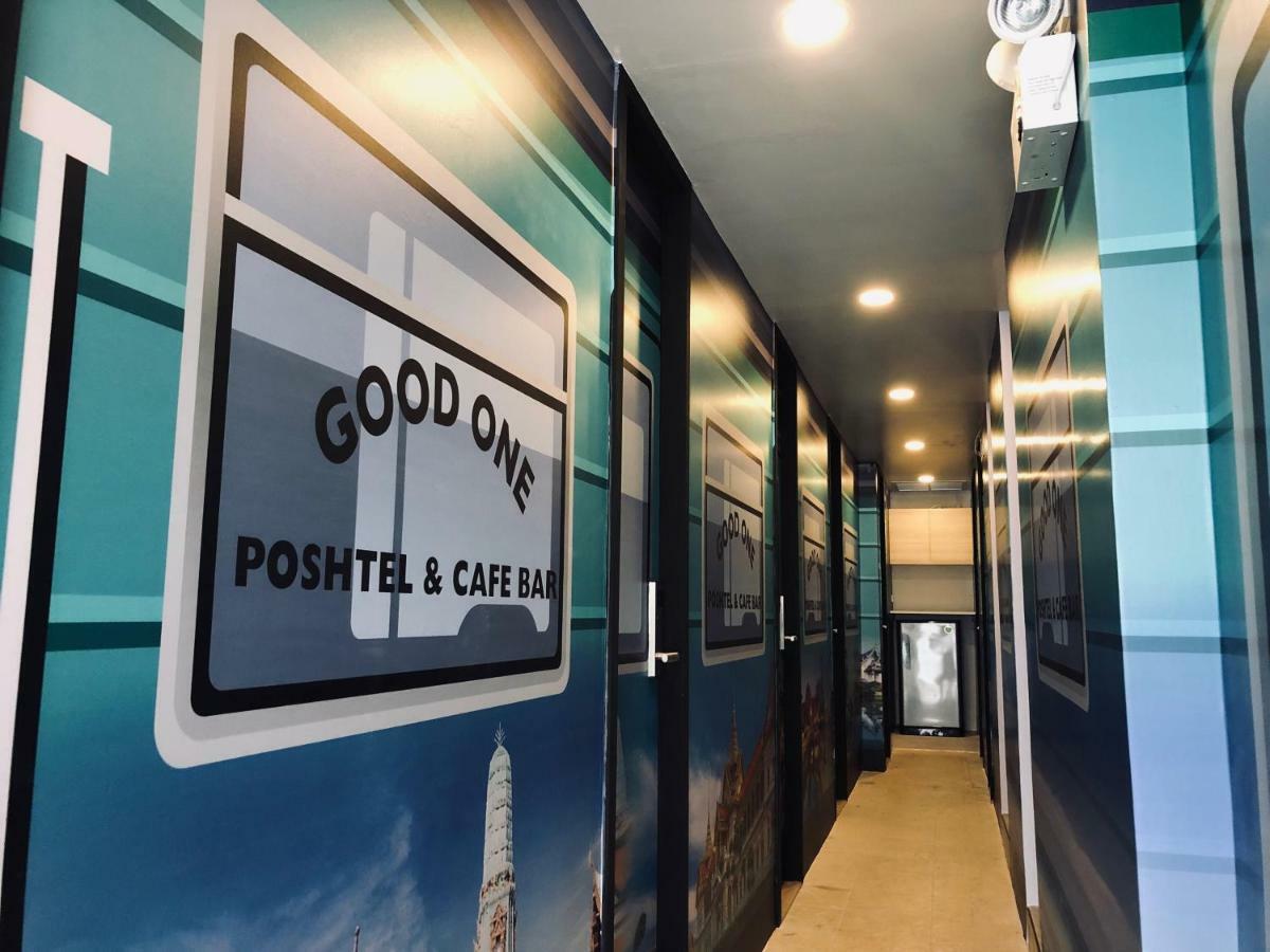 Good One Poshtel & Cafe Bar Vandrerhjem Bangkok Eksteriør bilde